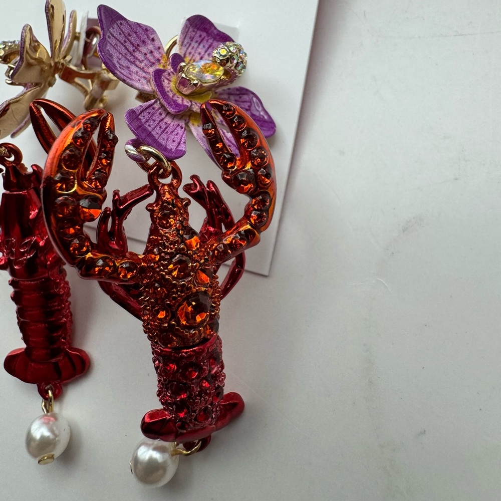 New Betsey Johnson Mermaid Jewels Lobster Orchid Statement Earring Crystal - Picture 8 of 11